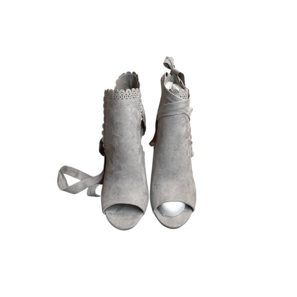 JustFab Just For Fun Gray Heel Sandals - Picture 5 of 9